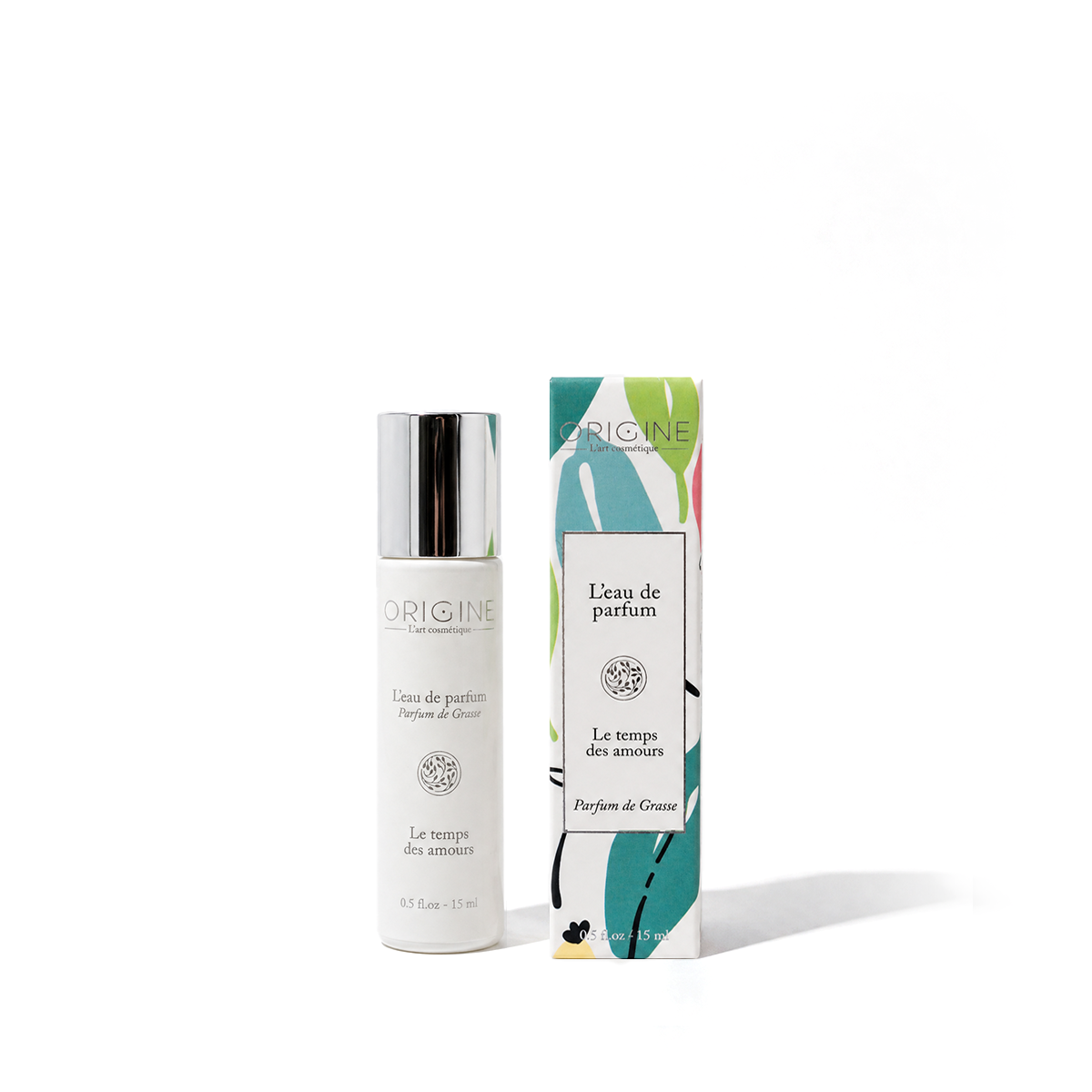 Flacon blanc nacré d'eau de parfum Le Temps des Amours 15 ml, collection Signature Origine